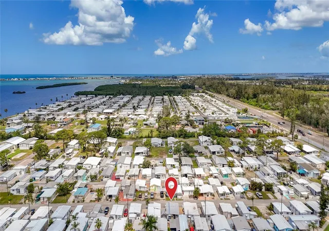 Homes for sale in Bradenton, FL | 10315 Cortez Road, Bradenton, FL 34210 | Houzeo
