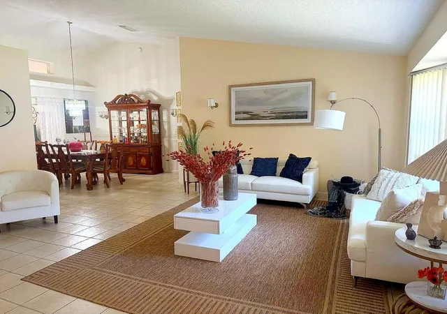 Photo 4 of Single family home for sale at 26912 Becker Ct, Leesburg, FL 34748 | MLS# S5150365 | Listing updated on 2026-10-15