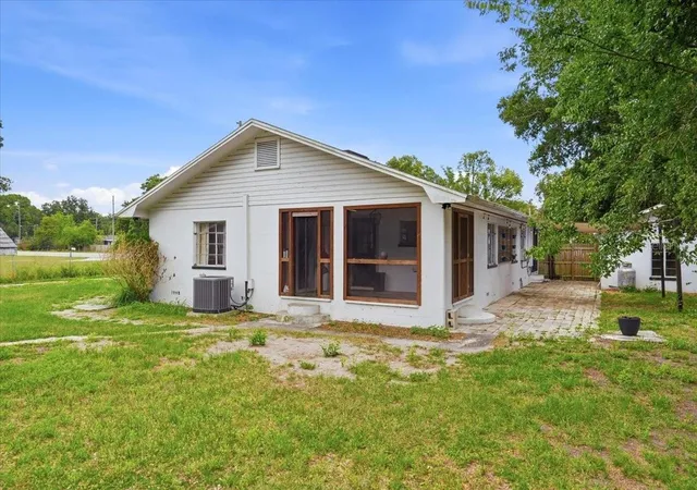 Homes for sale in Auburndale, FL | 2040 Old Dixie Hwy, Auburndale, FL 33823 | MLS# L4962069