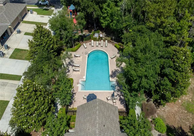 Photo 3 of Sale Pending at 13759 Golden Russet Dr, Winter Garden, FL 34787 | MLS# O6409757 | Listing updated on 2026-08-27