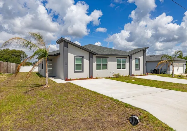 Listing Photo 2 - Condo for sale in building located at 804-806 Colville Dr, KISSIMMEE, FL 34759 - Unit #