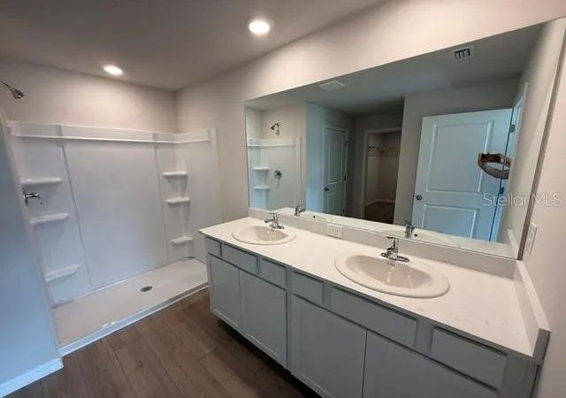 Photo 4 of Single family home for sale at 5732 Silver Moonlight Dr, Palmetto, FL 34221 | MLS# A4694445 | Listing updated on 2026-10-08