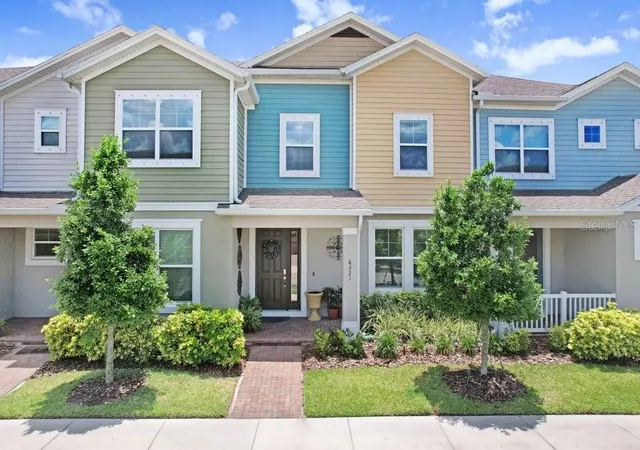 Photo 1 of Townhouse for sale at 6321 Camino Dr, Apollo Beach, FL 33572 | MLS# TB8511024 | Listing updated on 2026-10-03