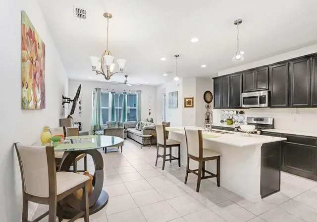 Photo 3 of Townhouse for sale at 6321 Camino Dr, Apollo Beach, FL 33572 | MLS# TB8511024 | Listing updated on 2026-10-03