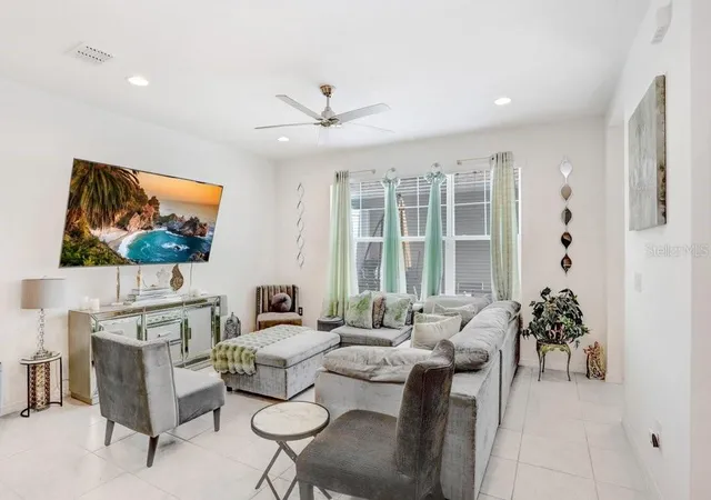 Photo 4 of Townhouse for sale at 6321 Camino Dr, Apollo Beach, FL 33572 | MLS# TB8511024 | Listing updated on 2026-10-03