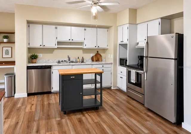 Photo 4 of Single family home for sale at 665 SE Heron St, Keystone Heights, FL 32656 | MLS# GC540505 | Listing updated on 2026-10-08