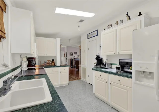 Homes for sale in Brooksville, FL | 8010 Cedar Cove Ave, Brooksville, FL 34613 | MLS# W7885971