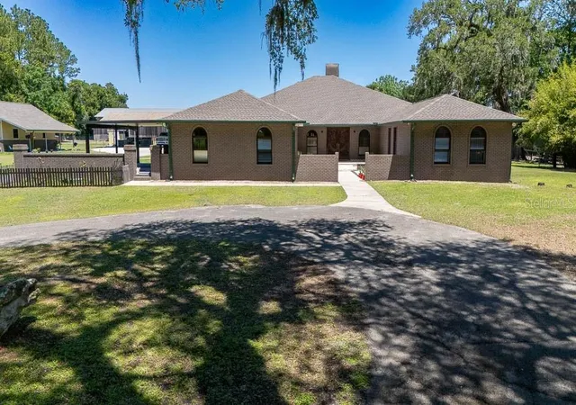 3rd image of 830 Nw 111Th Ln, Oxford, FL 34484 | MLS# S5150375