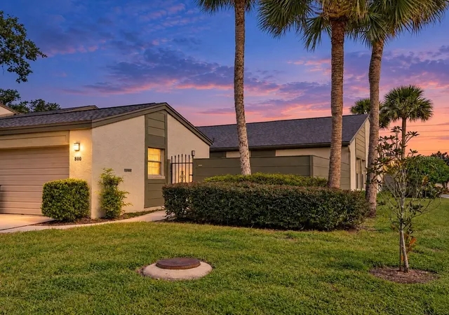 Photo 1 of Townhouse for sale at 800 Westwind Ln, Fern Park, FL 32730 | MLS# O6409817 | Listing updated on 2026-10-06