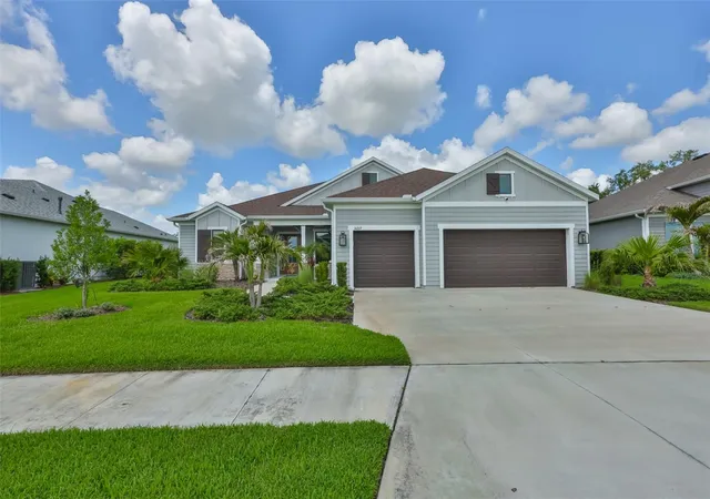 Photo 3 of Single family home for sale at 14269 Skipping Stone Loop, Parrish, FL 34219 | MLS# TB8511046 | Listing updated on 2026-08-29