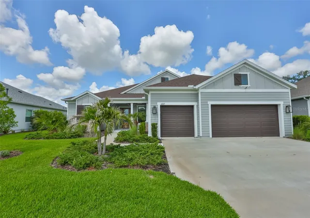 Photo 3 of Single family home for sale at 14269 Skipping Stone Loop, Parrish, FL 34219 | MLS# TB8511046 | Listing updated on 2026-08-29