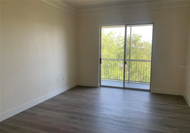 4th image of 5152 Northridge Rd #302, Sarasota, FL 34238 | MLS# A4694456