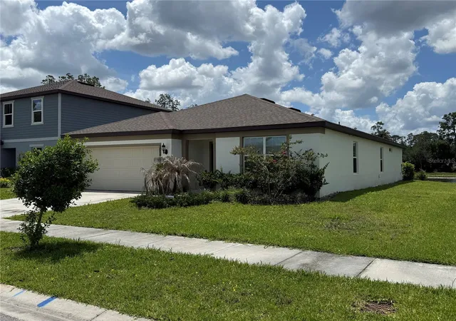 2nd image of 30596 Thunderbird Dr, Wesley Chapel, FL 33545 | MLS# W7885979