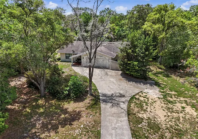 Photo 3 of Single family home for sale at 20250 Sw 93 Lane Rd, Dunnellon, FL 34431 | MLS# OM725162 | Listing updated on 2026-05-27