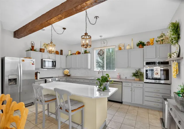 Photo 4 of Single family home for sale at 388 Sand Ridge Dr, Davenport, FL 33896 | MLS# O6409861 | Listing updated on 2026-08-20