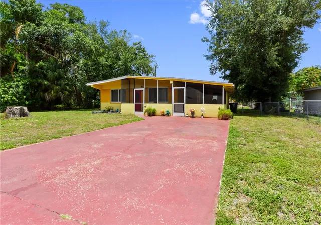 Photo 3 of Single family home for sale at 3741 Bell St, Fort Myers, FL 33916 | MLS# TB8511105 | Listing updated on 2026-06-25