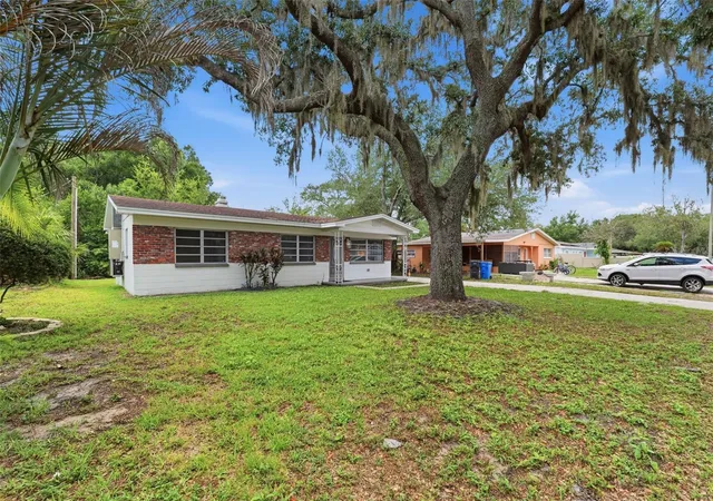 Photo 2 of Single family home for sale at 7815 Pine Hl Dr, Tampa, FL 33617 | MLS# TB8511114 | Listing updated on 2026-08-13