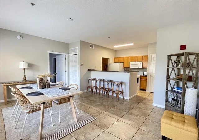 4th image of 10764 70Th Ave #5205, Seminole, FL 33772 | MLS# TB8511127