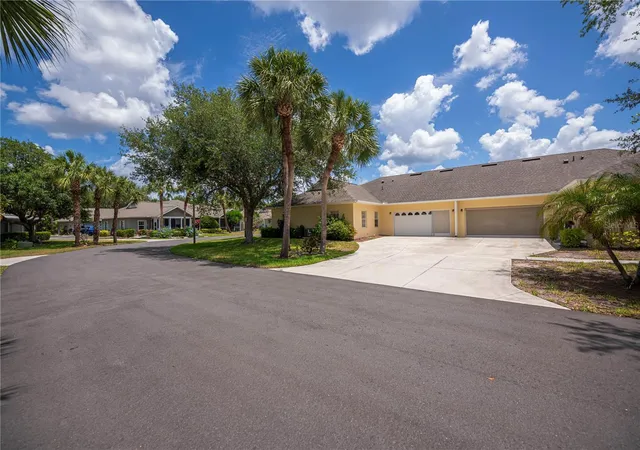Photo 2 of House for sale at 1264 Red Oak Ln, Port Charlotte, FL 33948 | MLS# C7526452 | Listing updated on 2026-08-13