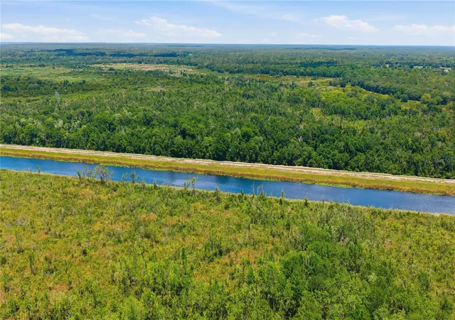 5th image of 495 Fisher Rd, Ocklawaha, FL 32179 | MLS# OM725193