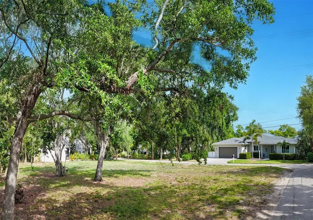 2nd image of Turks Cap Pl, Sarasota, FL 34234 | MLS# A4694506
