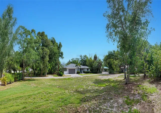 4th image of Turks Cap Pl, Sarasota, FL 34234 | MLS# A4694506