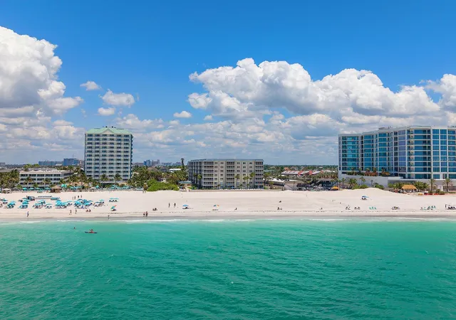 1st image of 800 Benjamin Franklin Dr #304, Sarasota, FL 34236 | MLS# A4694518