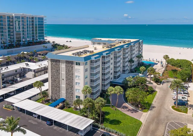 2nd image of 800 Benjamin Franklin Dr #304, Sarasota, FL 34236 | MLS# A4694518