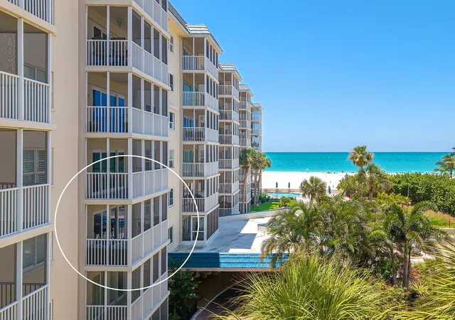 4th image of 800 Benjamin Franklin Dr #304, Sarasota, FL 34236 | MLS# A4694518