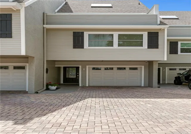 Homes for sale in Saint Petersburg, FL | 360 Pinellas Bayway S #I, Saint Petersburg, FL 33715 | MLS# TB8511192
