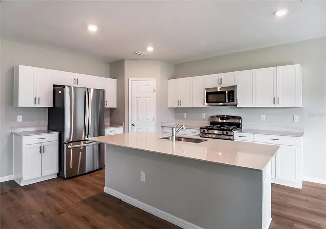 2nd image of 33601 Noble Creek Pl, Dade City, FL 33525 | MLS# TB8511194