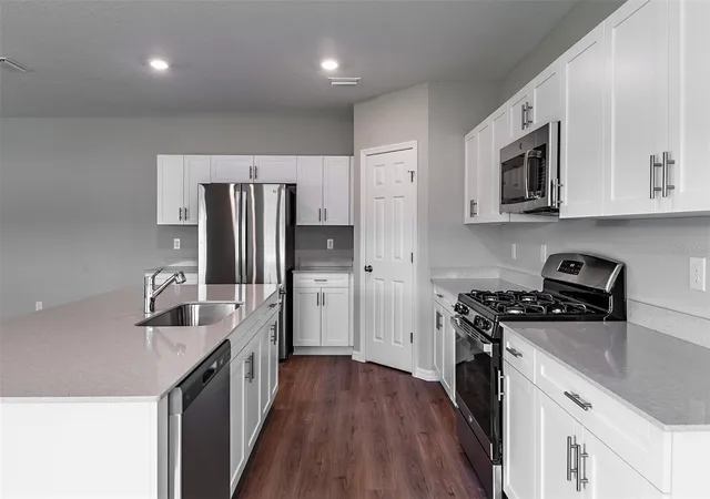 5th image of 33601 Noble Creek Pl, Dade City, FL 33525 | MLS# TB8511194