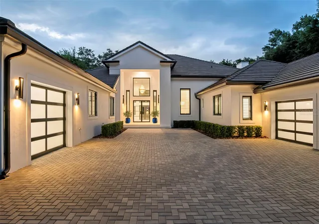 Photo 2 of Single family home for sale at 5199 Latrobe Dr, Windermere, FL 34786 | MLS# O6409961 | Listing updated on 2026-07-23