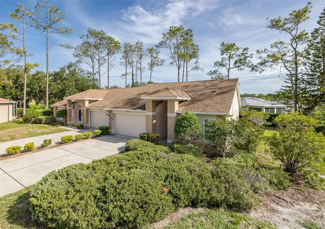 Photo 2 of Single family home for sale at 9519 Scenic Pine Ct, New Port Richey, FL 34655 | MLS# W7885992 | Listing updated on 2026-08-30