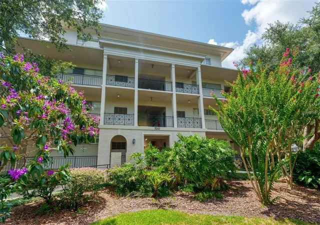 Photo 1 of Condo for sale at 700 Melrose Ave #J24, Winter Park, FL 32789 | MLS# R4911307 | Listing updated on 2026-09-26