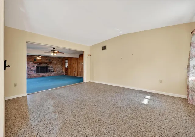 4th image of 710 Twin Oaks Ln, Eustis, FL 32726 | MLS# G5112740