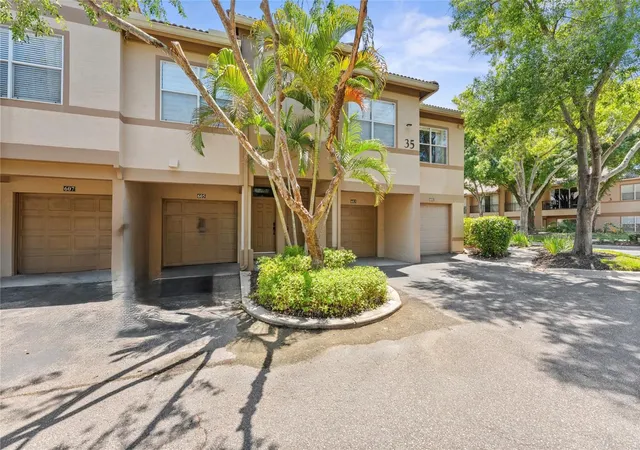 Homes for sale in Tampa, FL | 603 Arbor Lake Ln, Tampa, FL 33602 | MLS# TB8511212
