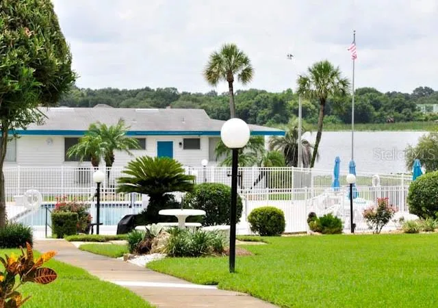 3rd image of 1600 W Lake Parker Dr, LAKELAND, FL 33805