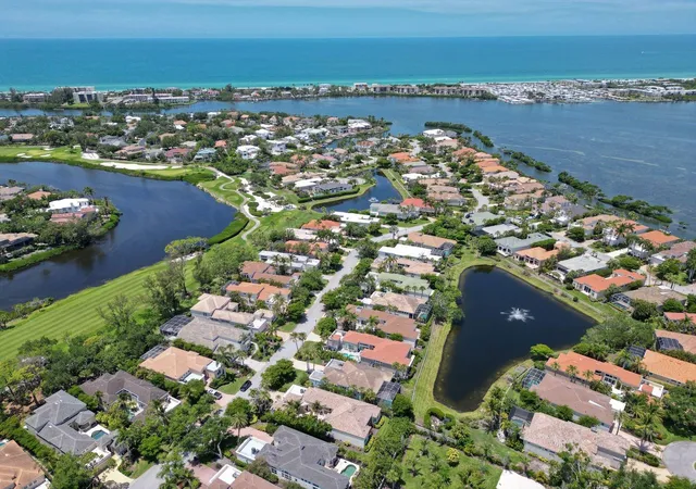 4th image of 3527 Fair Oaks Ln, Longboat Key, FL 34228 | MLS# A4694532