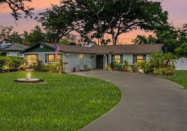 Photo 1 of Single family home for sale at 8115 N Ola Ave, Tampa, FL 33604 | MLS# TB8511237 | Listing updated on 2026-10-14