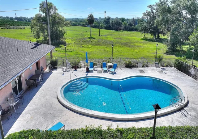 2nd image of 206 La Casa, LAKE WALES, FL 33898