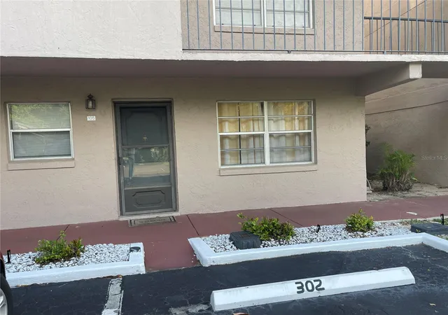 4th image of 150 El Dorado #105, Winter Haven, FL 33884 | MLS# P4938785