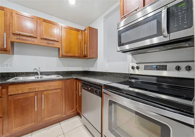 Homes for sale in Orlando, FL | 1928 Conway Rd #19, Orlando, FL 32812 | MLS# O6410003
