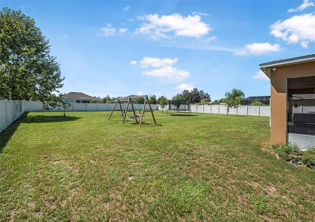 Photo 4 of Single family home for sale at 120 Los Arbor Dr, Deland, FL 32724 | MLS# V4949227 | Listing updated on 2026-07-29