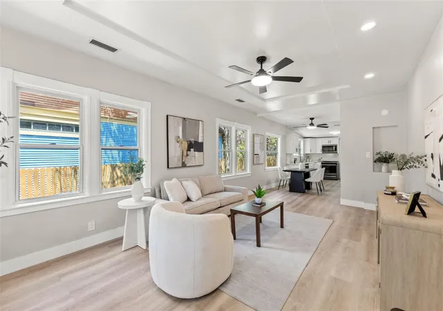 3rd image of 604 E Lambright St, Tampa, FL 33604 | MLS# TB8511270
