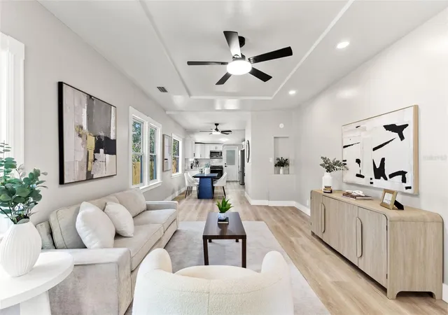 4th image of 604 E Lambright St, Tampa, FL 33604 | MLS# TB8511270