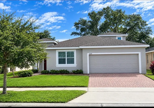 Photo 1 of Single family home for sale at 3215 Stratton Cir, Kissimmee, FL 34744 | MLS# S5150428 | Listing updated on 2026-10-27