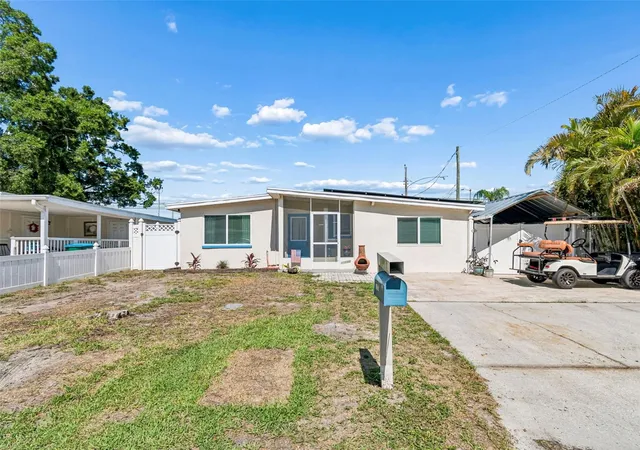Photo 2 of Single family home for sale at 11949 102nd Street, Largo, FL 33773 | MLS# TB8511296 | Listing updated on 2026-07-26