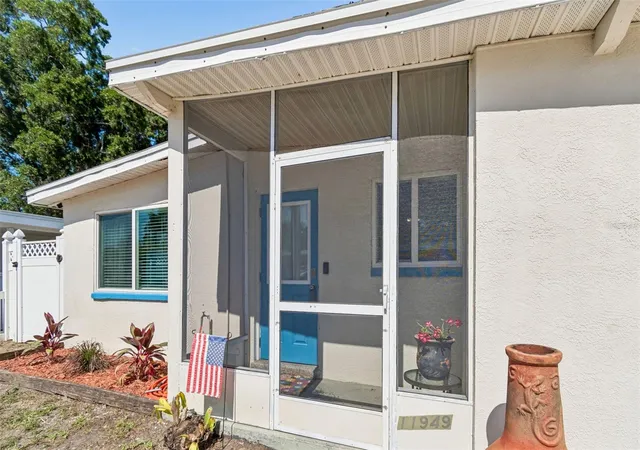 Photo 3 of Single family home for sale at 11949 102nd Street, Largo, FL 33773 | MLS# TB8511296 | Listing updated on 2026-07-26
