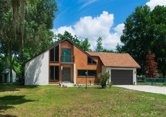 1st image of 507 E Hwy 318, Citra, FL 32113 | MLS# OM725223